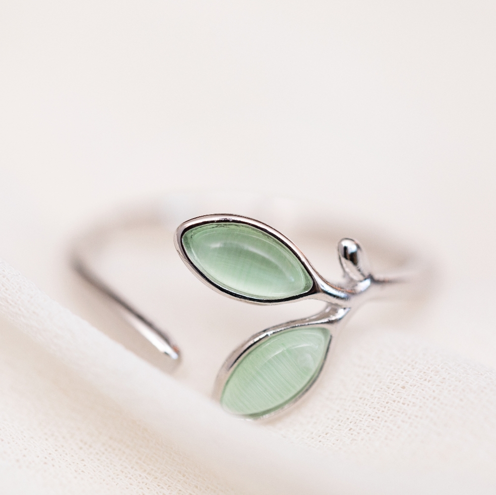 Spring Leaf Ring (S925) - Picture 2 of 9